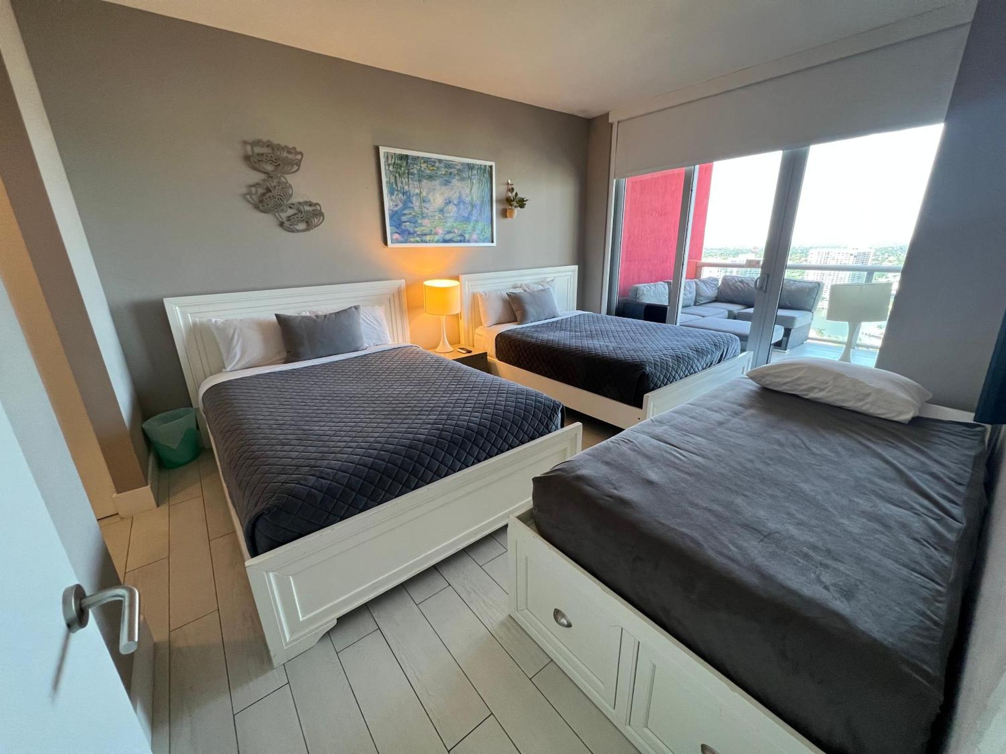 Mvr Apartments At Beachwalk Resort Hallandale Beach Buitenkant foto