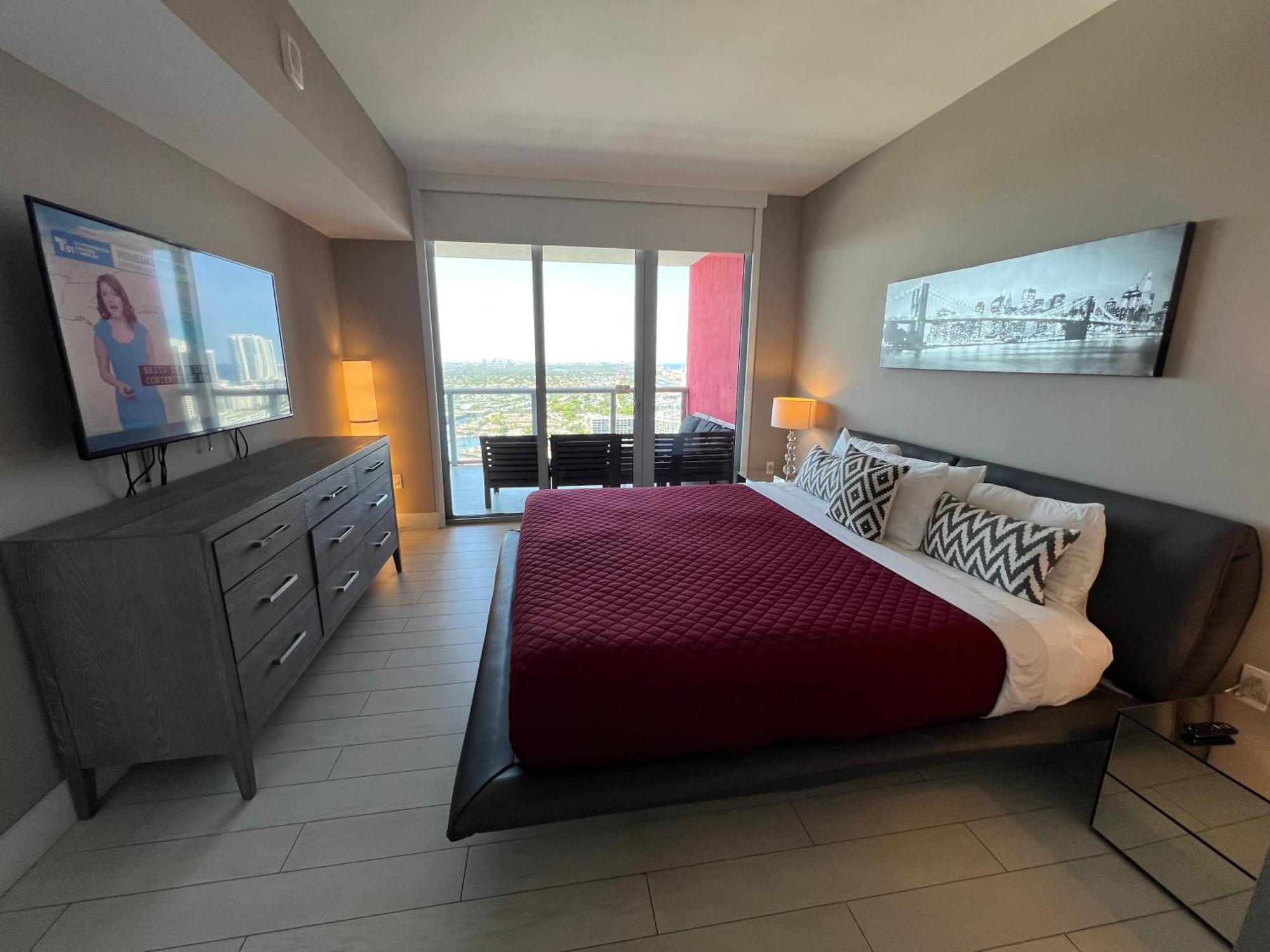 Mvr Apartments At Beachwalk Resort Hallandale Beach Buitenkant foto