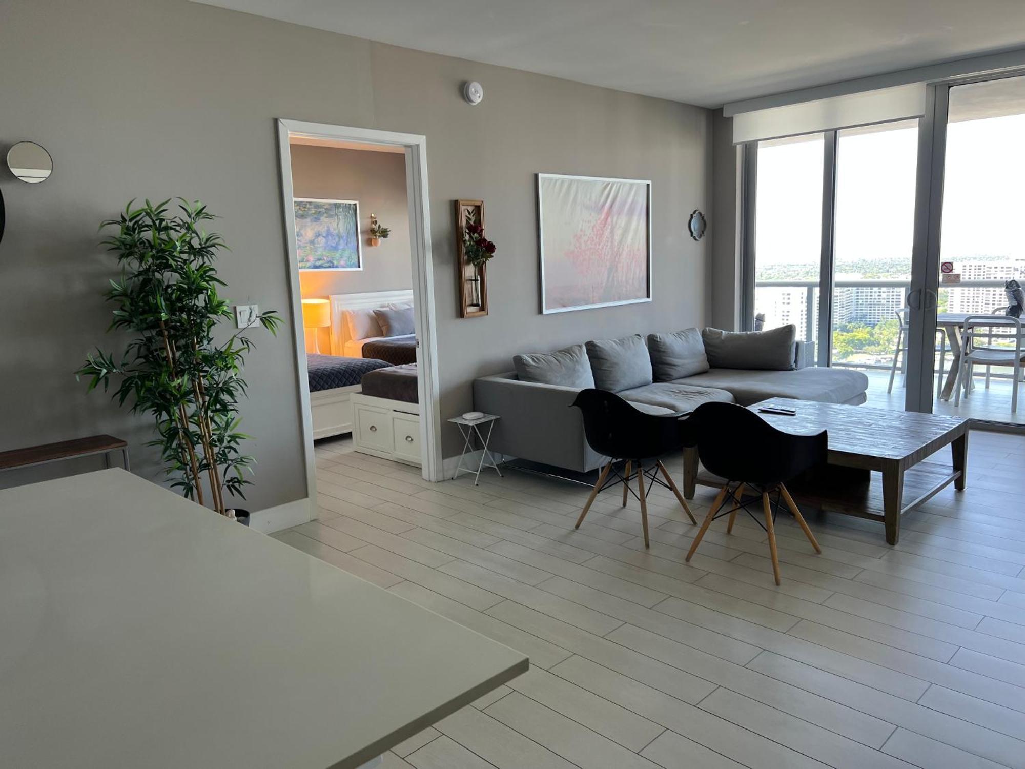 Mvr Apartments At Beachwalk Resort Hallandale Beach Buitenkant foto