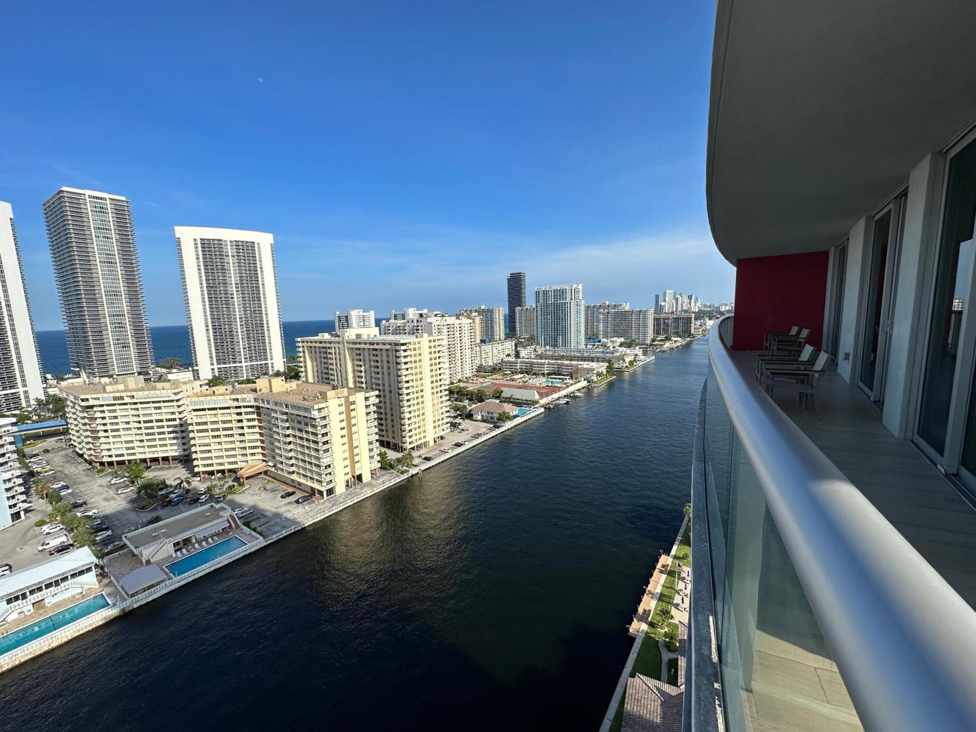 Mvr Apartments At Beachwalk Resort Hallandale Beach Buitenkant foto