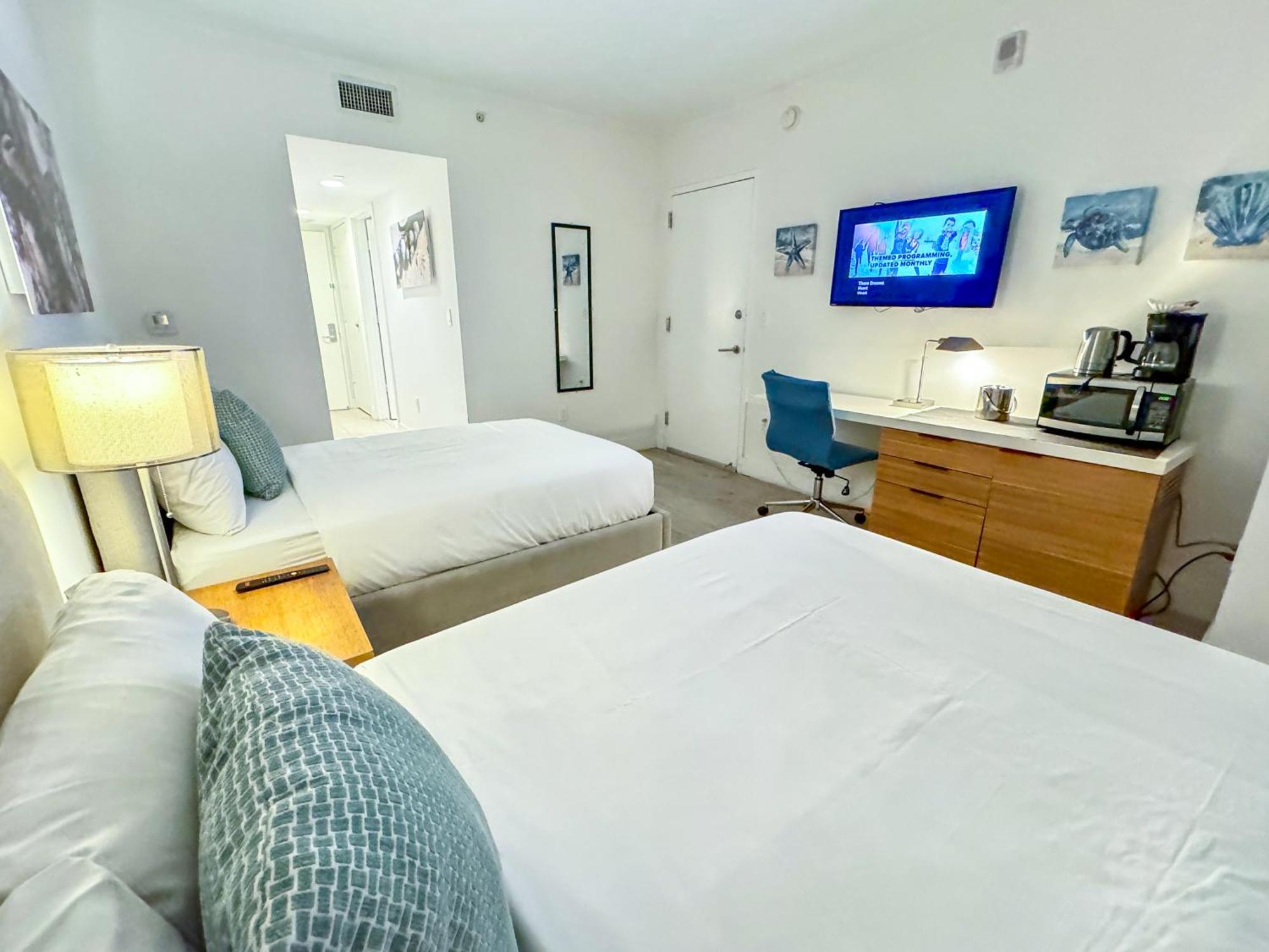 Mvr Apartments At Beachwalk Resort Hallandale Beach Buitenkant foto