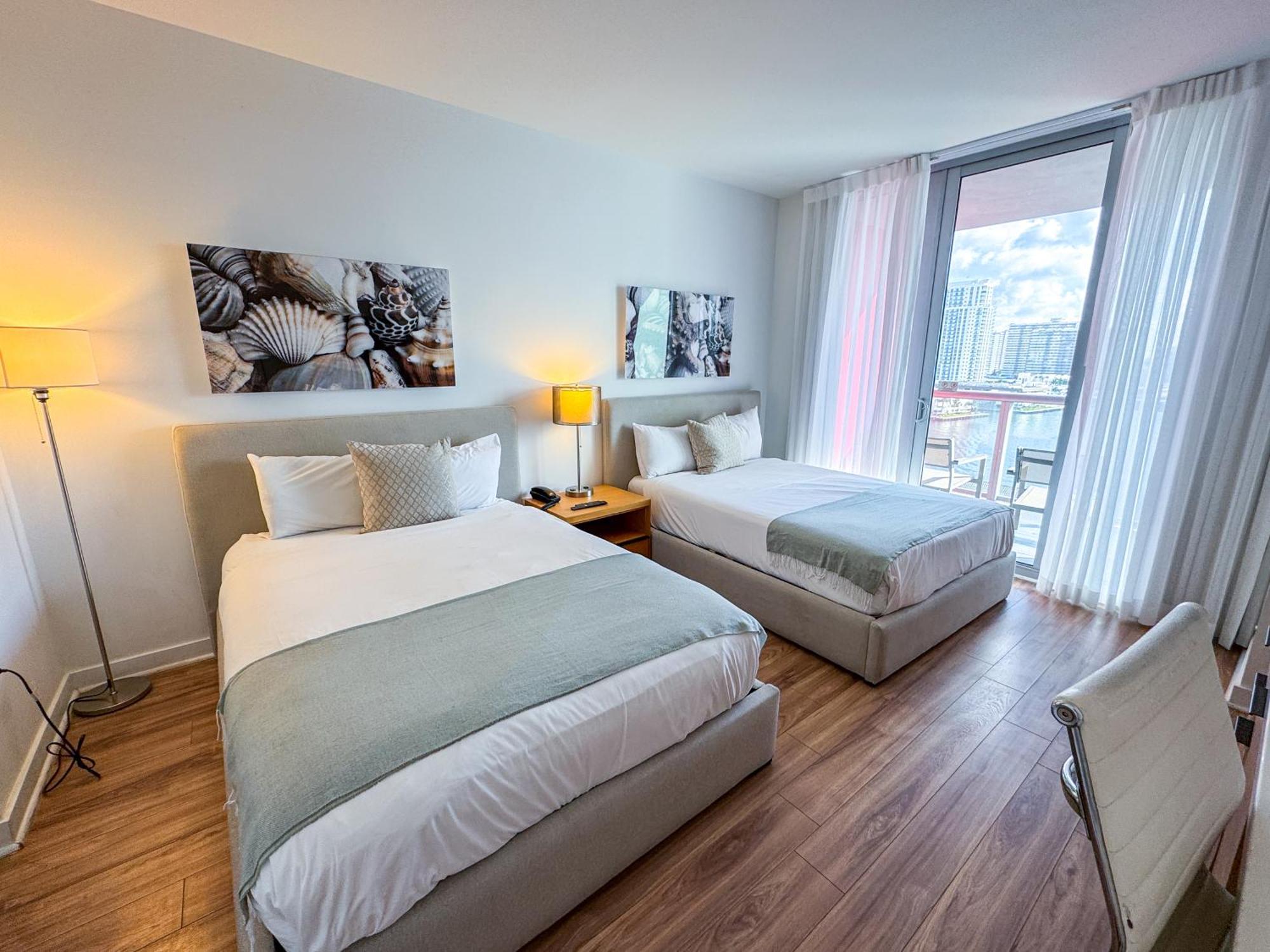 Mvr Apartments At Beachwalk Resort Hallandale Beach Buitenkant foto